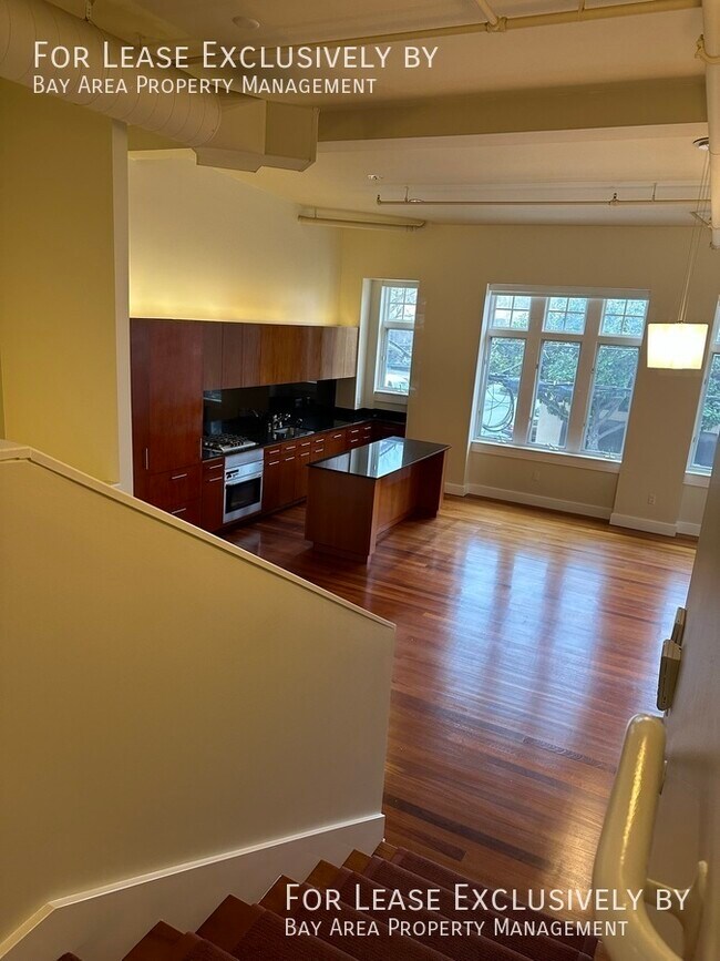 Building Photo - One month rent free!!! Charming Residentia...