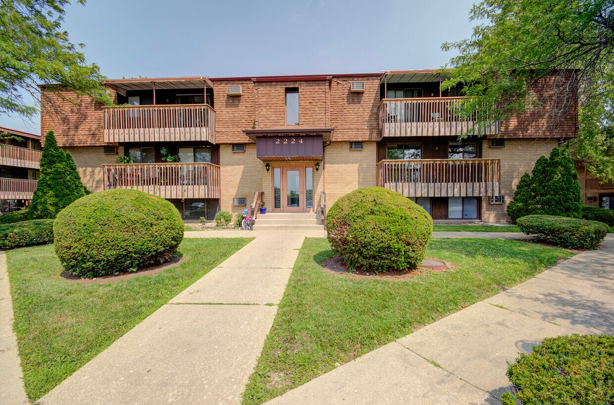 Primary Photo - 2230 Oneida St