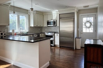Building Photo - 165 Nordstrand Ave