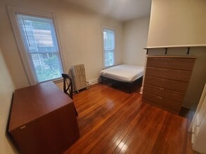 Building Photo - 105 N Quarry St