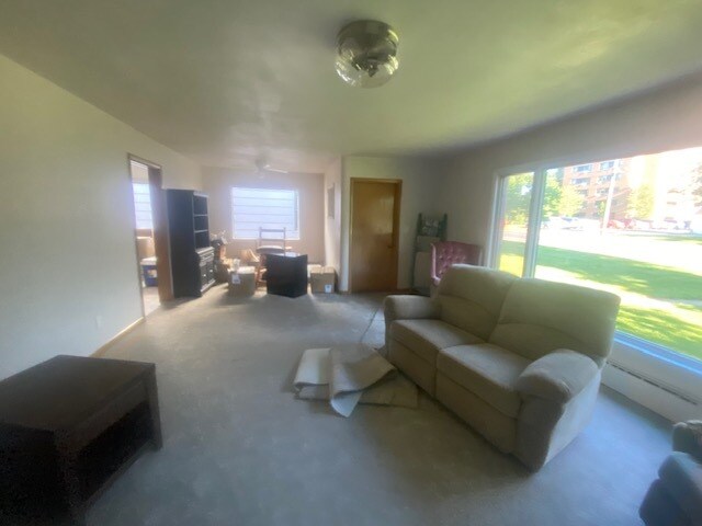 Foto del edificio - 726 Fayal Rd