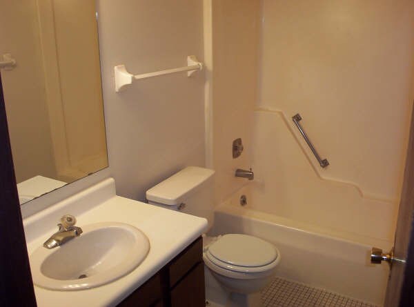 Foto del edificio - 2361 Chalet Gardens Rd