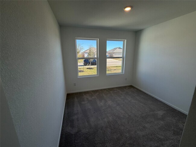 Foto del edificio - 6327 Linden Leaf Dr