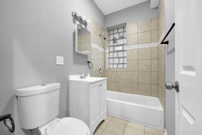 Foto del edificio - 7210 S Carpenter St