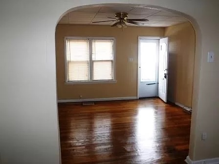 Living Room - 212 S Broadway