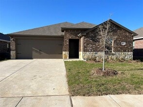 Building Photo - 2117 Berrywood Dr