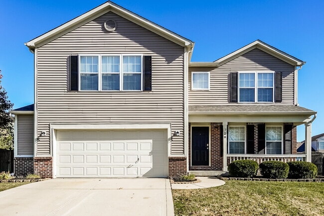 Building Photo - 729 Tulip Ln