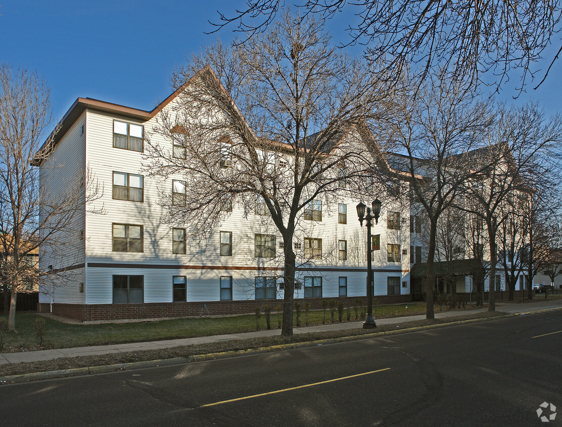 Building Photo - S.E. Hall - Whitney Young Plaza