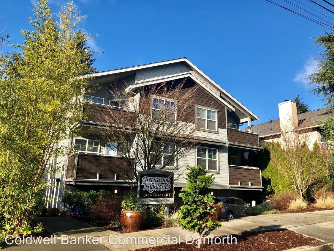 Primary Photo - 14035 Greenwood Ave N