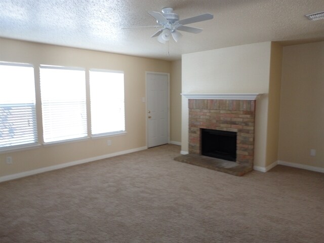 Foto del edificio - 4405 Statesman Ln