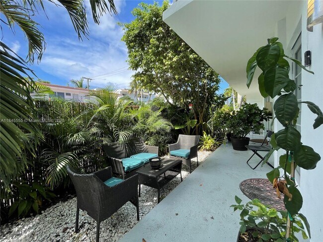 Foto del edificio - 1040 7th St
