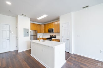 2BR, 2BA - 1,139SF - The Mosswood - Dining Area - The Highlands at Morris Plains