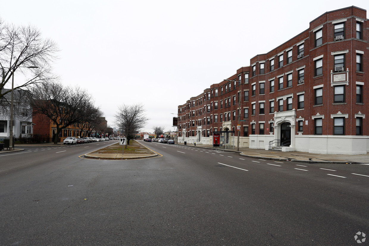 Foto del edificio - Grove Hall Apartments