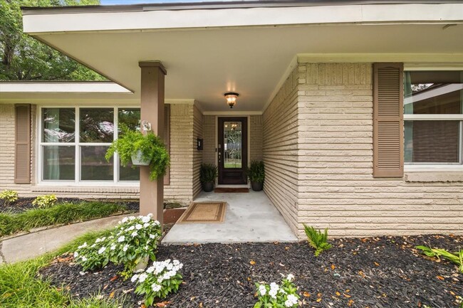 Building Photo - 10202 Raritan Dr