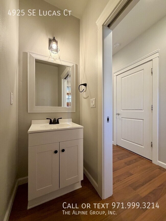 Foto del edificio - 4925 SE Lucas Ct