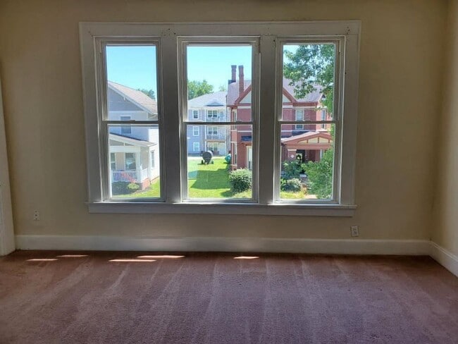 Foto del edificio - 504 Adams Ave