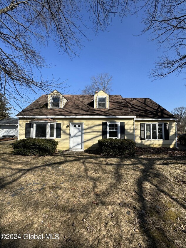 Primary Photo - 1104 Outer Dr