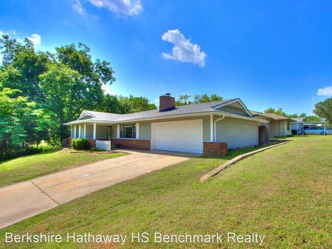 Building Photo - 3 br, 1 bath House - 1811 N Rickey Rd