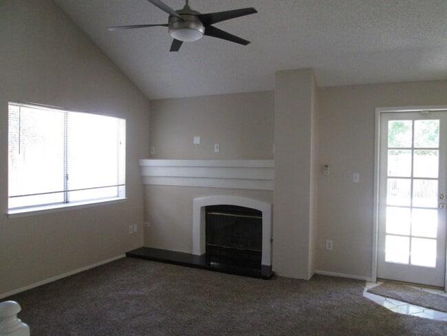 Foto del edificio - Northwest Home with Pool