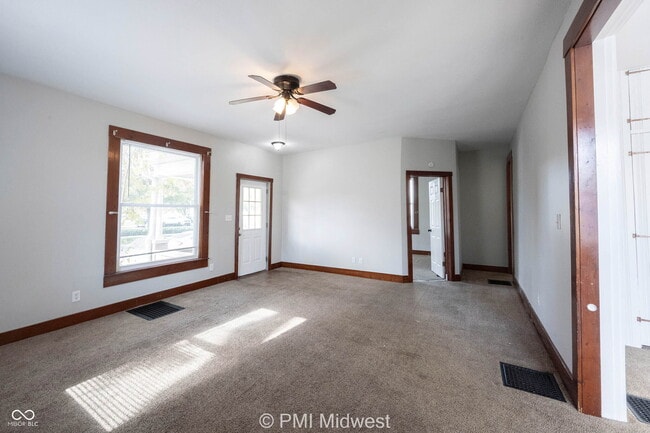 Foto del edificio - 411 S East St