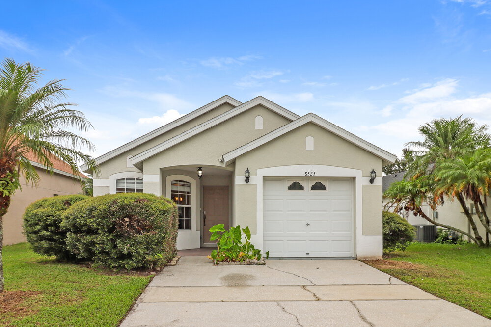 Primary Photo - 8525 Hawbuck St