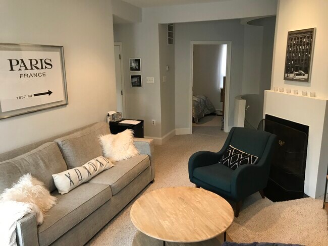 Building Photo - 1318 35th St NW Building Photo - 1318 35th St NW