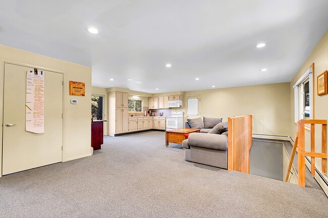 Foto del edificio - 27927 Circle Dr