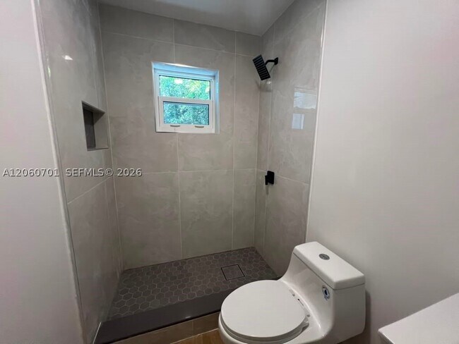 Foto del edificio - 1239 SW 22nd Ave