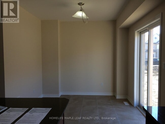 Photo du bâtiment - 14 Cohoe St