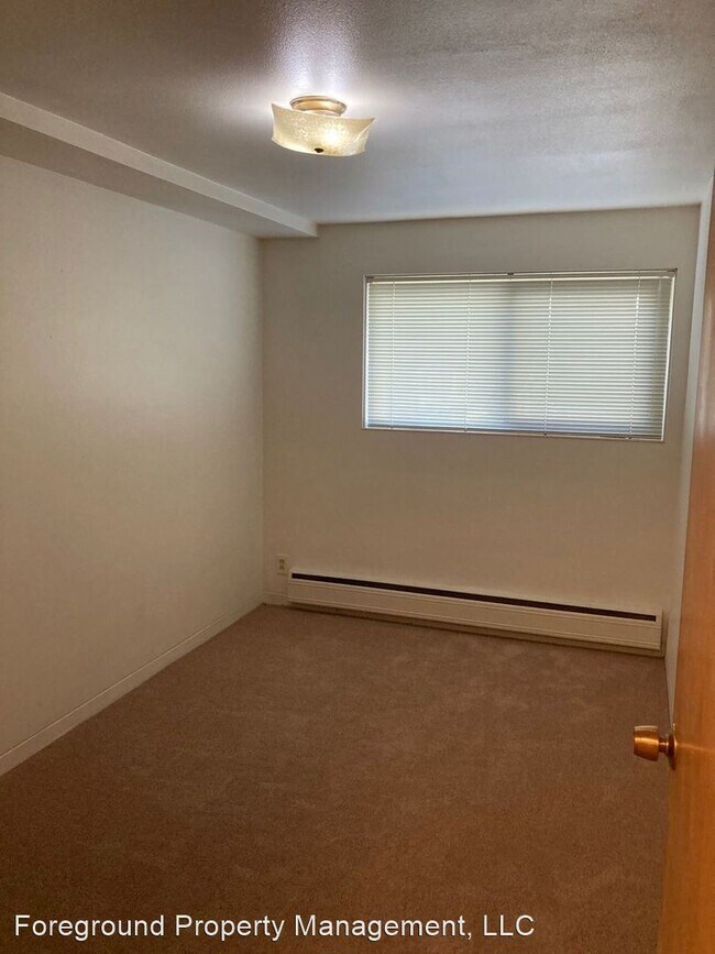 Building Photo - 2323 W Newton St