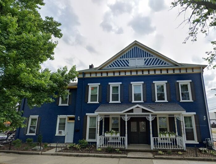 Primary Photo - 2 Bedroom with All Utilities included Clos...