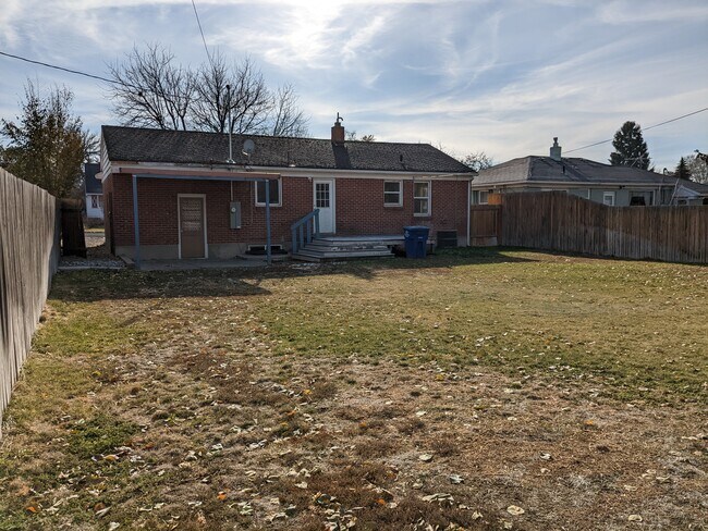 Backyard - View 1 - 2023 11th Ave E