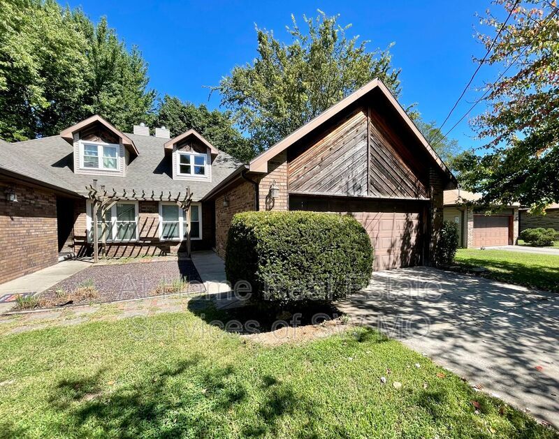 Foto principal - 3201 W Hanover St