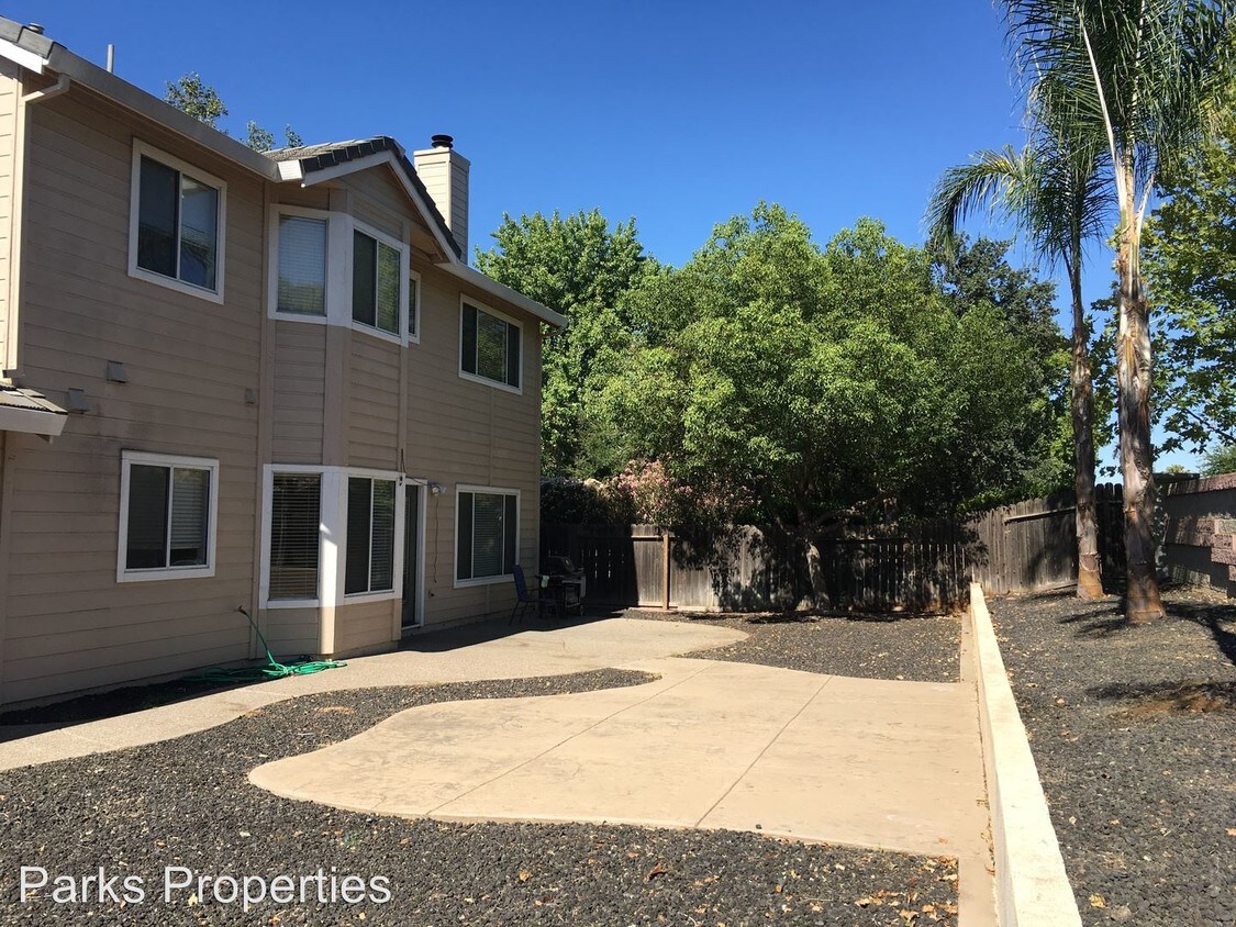 Foto del edificio - 4 br, 2.5 bath House - 743 Arbor Ct