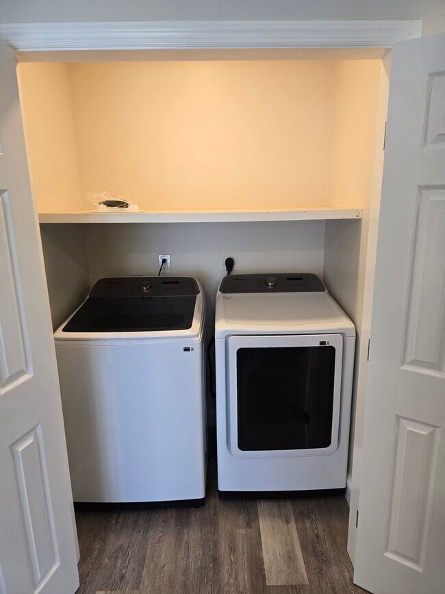 Building Photo - Charming overlooking 2BR ADU in Monroe