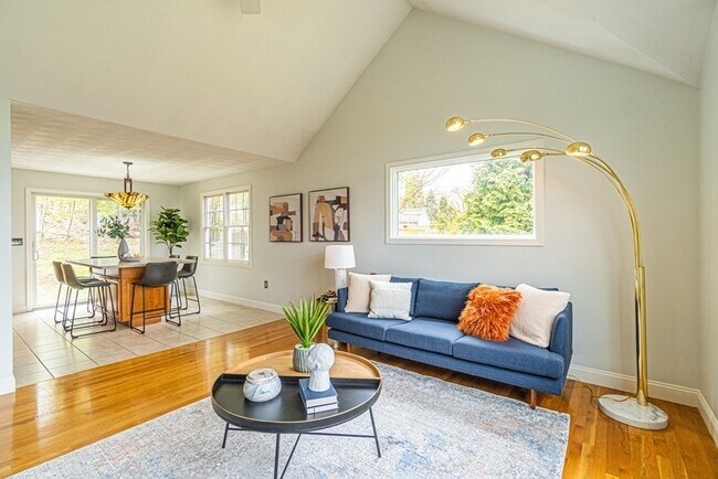 Foto del edificio - 32 Waltham St