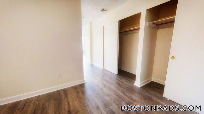 Foto del edificio - 1126 Boylston St