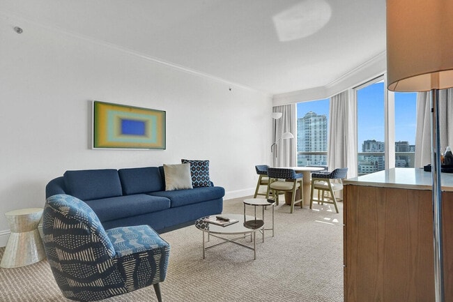 Building Photo - 4401 Collins Ave