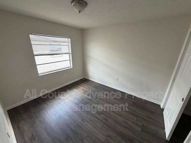 Foto del edificio - 4909 E Temple Heights Rd
