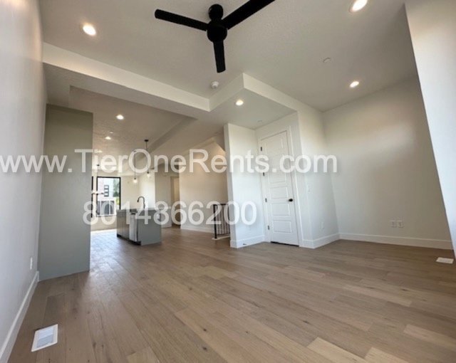 Building Photo - This property offers a NO DEPOSIT option a...