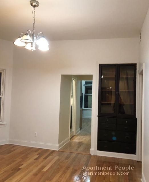 Foto del edificio - 1644 N Sawyer Ave