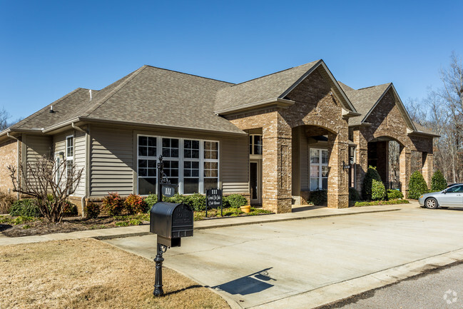 Clubhouse/Leasing Office - Grand Ole Oaks