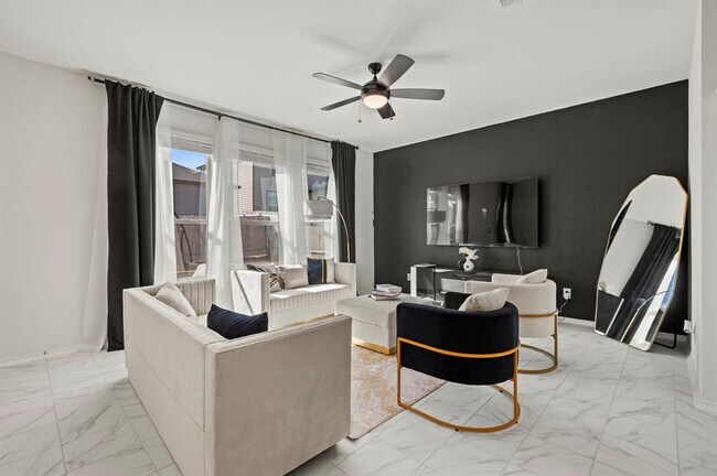 Building Photo - 232 Robert Hightower Dr