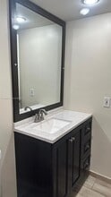 Building Photo - 10780 N Kendall Dr