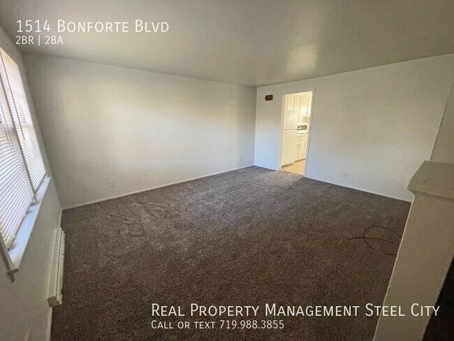 Foto del edificio - 2 bed 1.5 bath Townhome