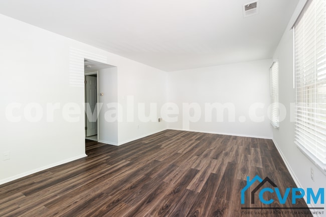 Foto del edificio - 2241 Notely Ln