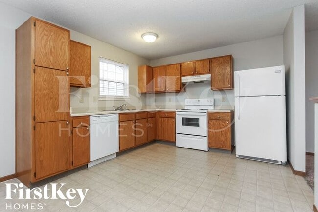 Building Photo - 6231 Longmeadow Dr