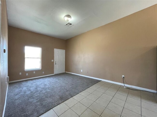 Foto del edificio - 3710 Holmes Rd