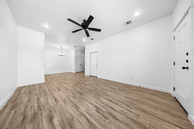 Building Photo - 5810 Cordillera Dr