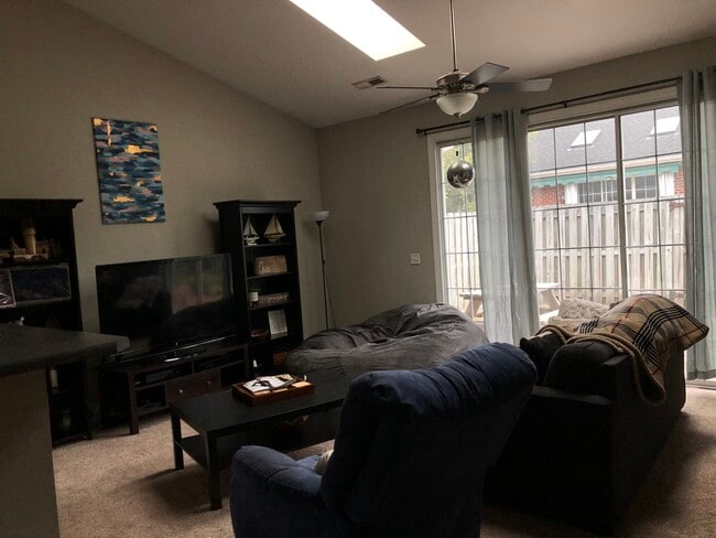 Great Room - 5006 Carleton Dr #99